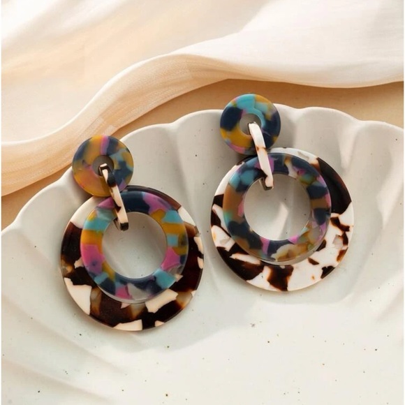 Hollow Out Round Multicolored Drop Earrings - NWT - Picture 2 of 5